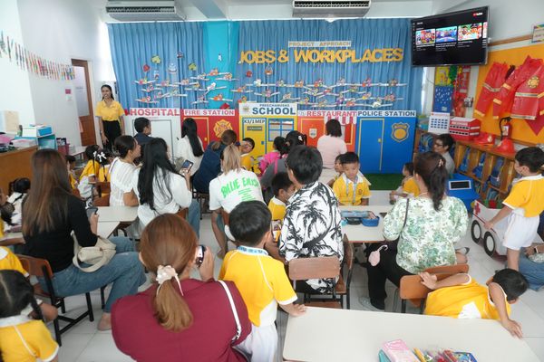 โรงเรียนปรีชานุศาสน์